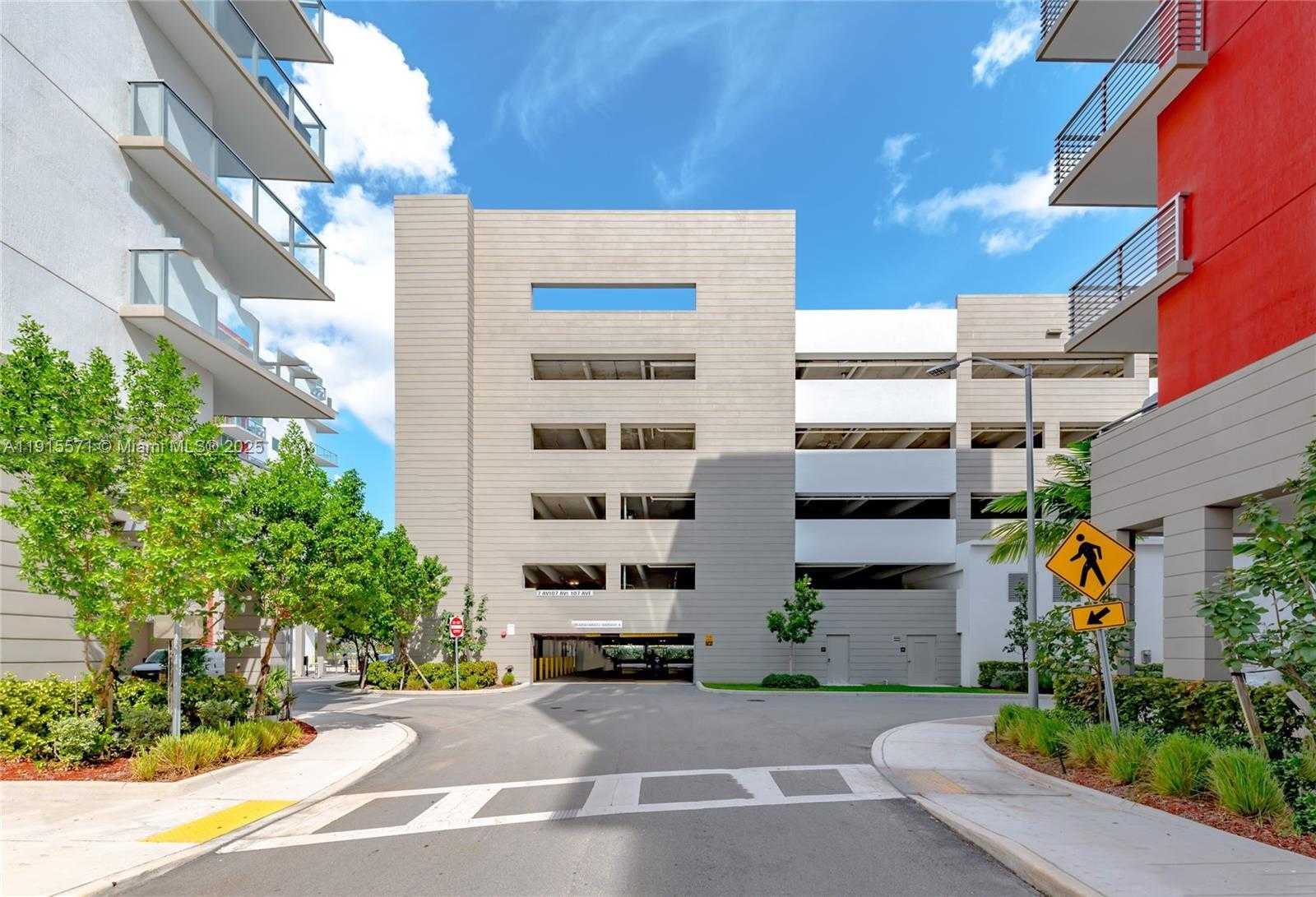 Small Image of 7661 NORTH WEST 107TH AVE #514, Doral Number 24