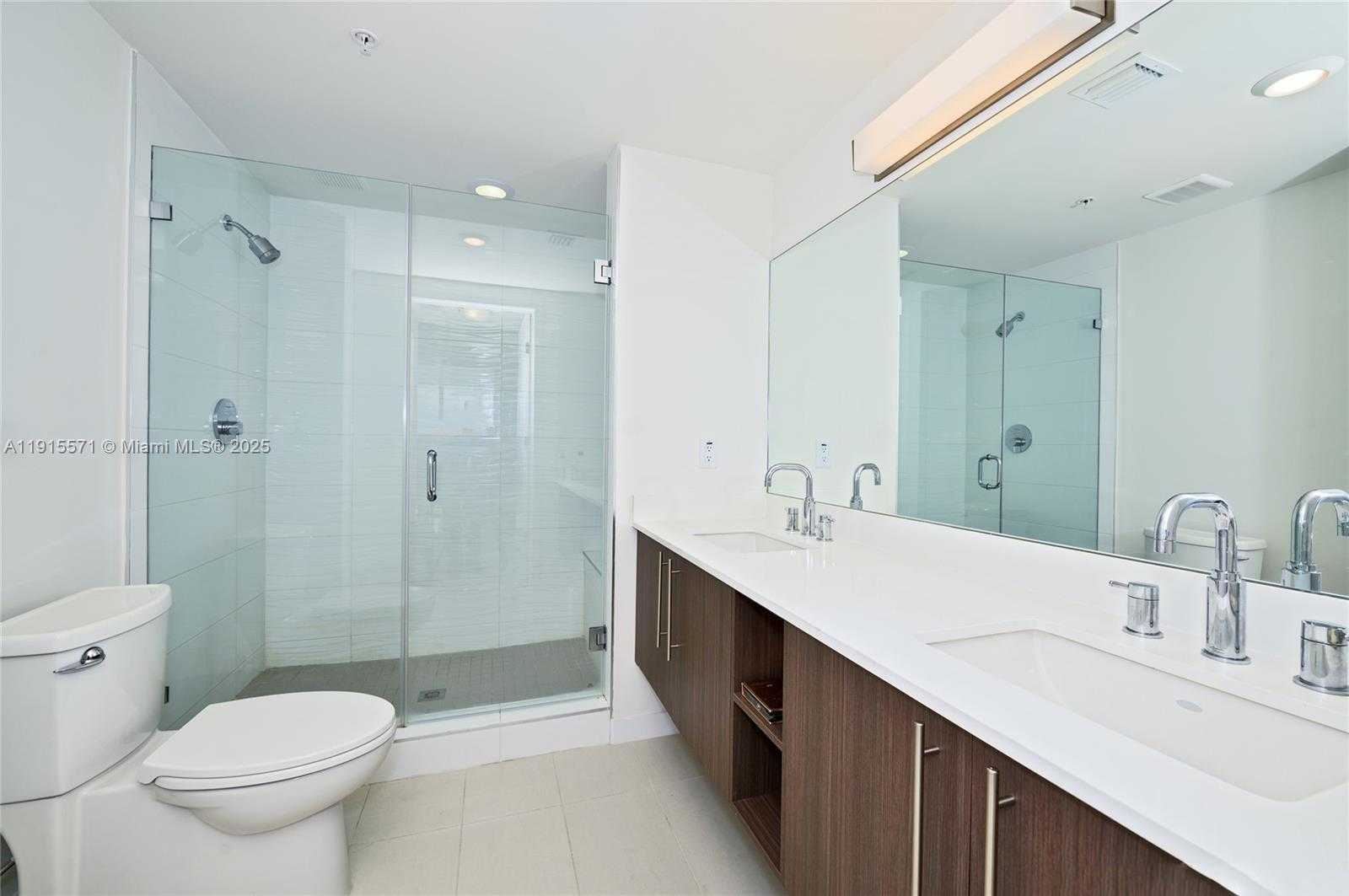 Small Image of 7661 NORTH WEST 107TH AVE #514, Doral Number 6