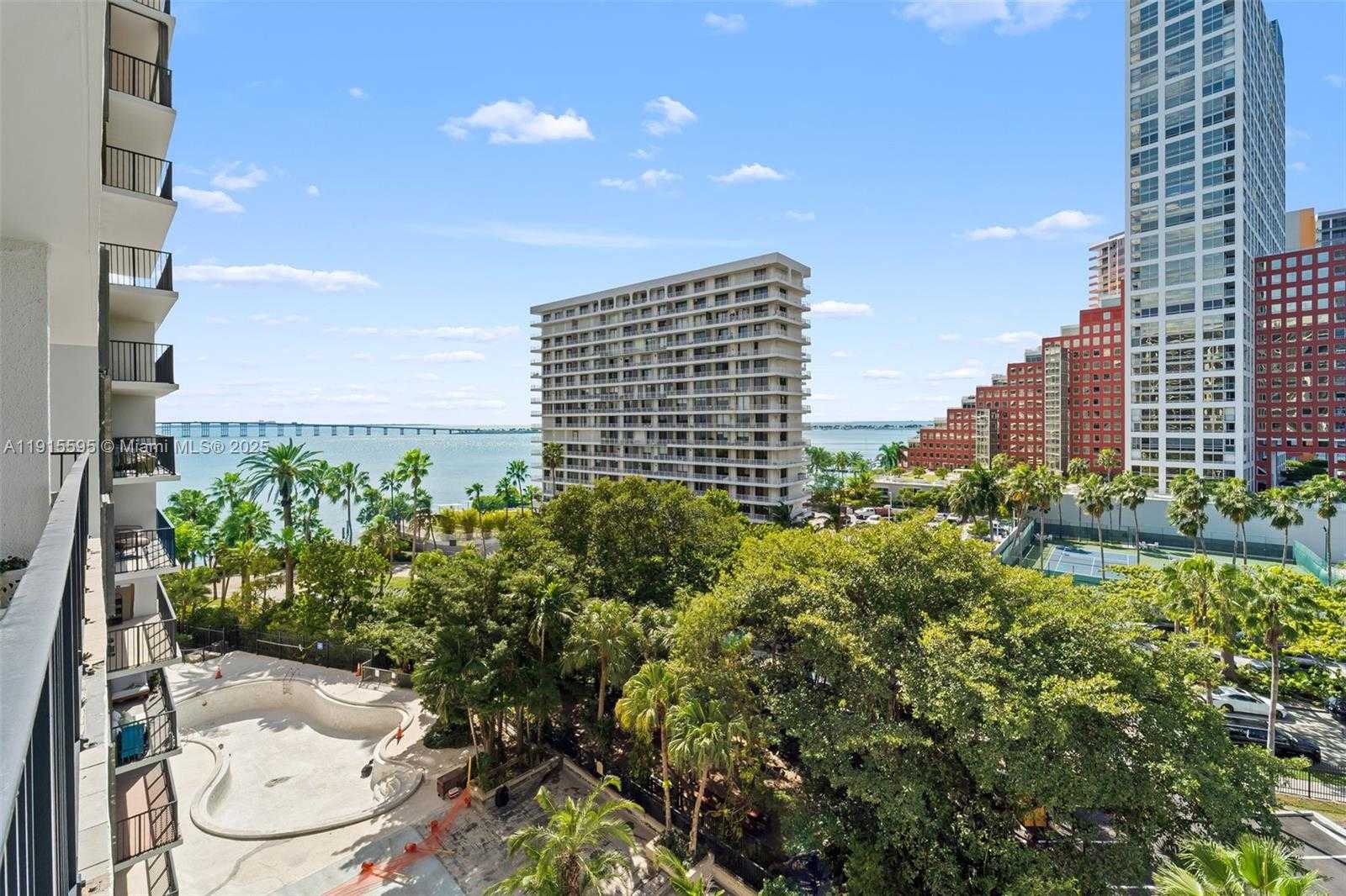 Small Image of 1450 BRICKELL BAY DR #812, Miami Number 15
