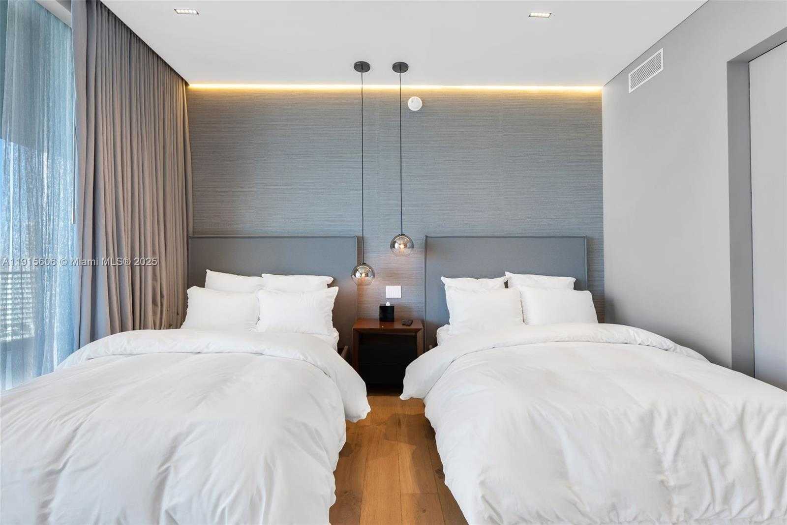 Small Image of 18975 COLLINS AVE #1002, Sunny Isles Beach Number 22