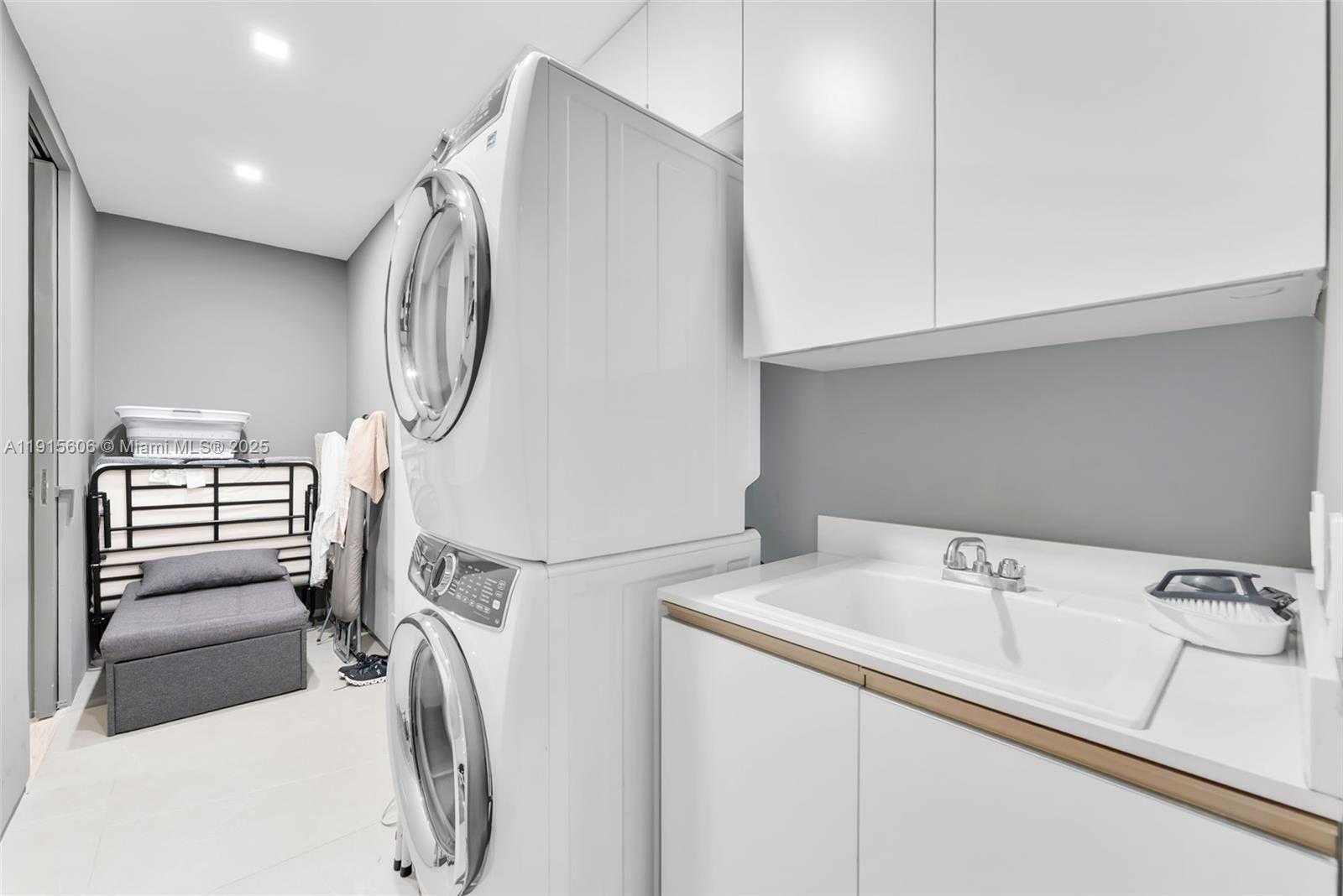 Small Image of 18975 COLLINS AVE #1002, Sunny Isles Beach Number 30