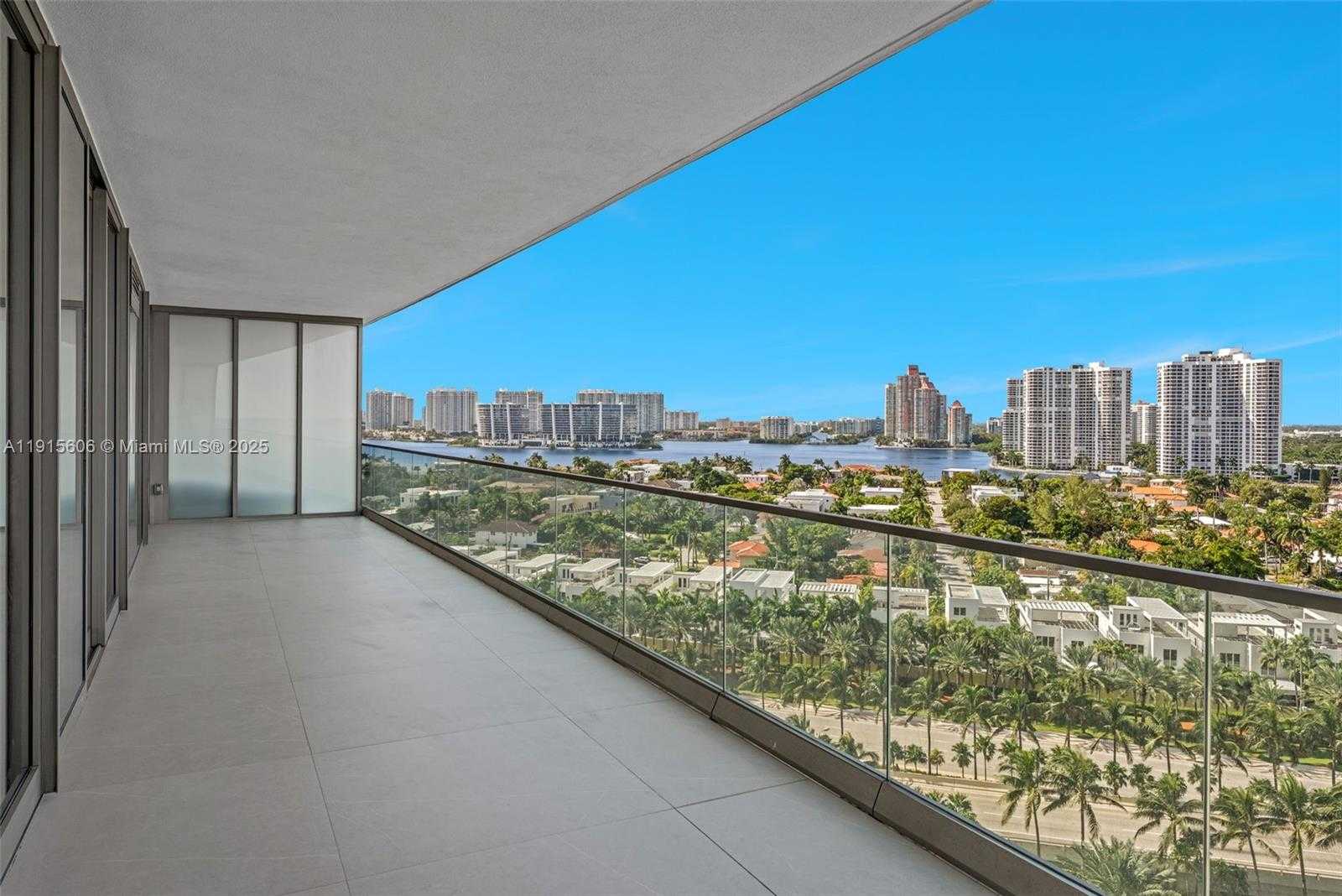 Small Image of 18975 COLLINS AVE #1002, Sunny Isles Beach Number 31