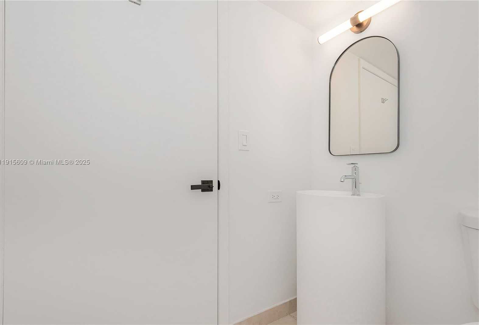 Small Image of 8855 EAST COLLINS AVE #6E, Surfside Number 11