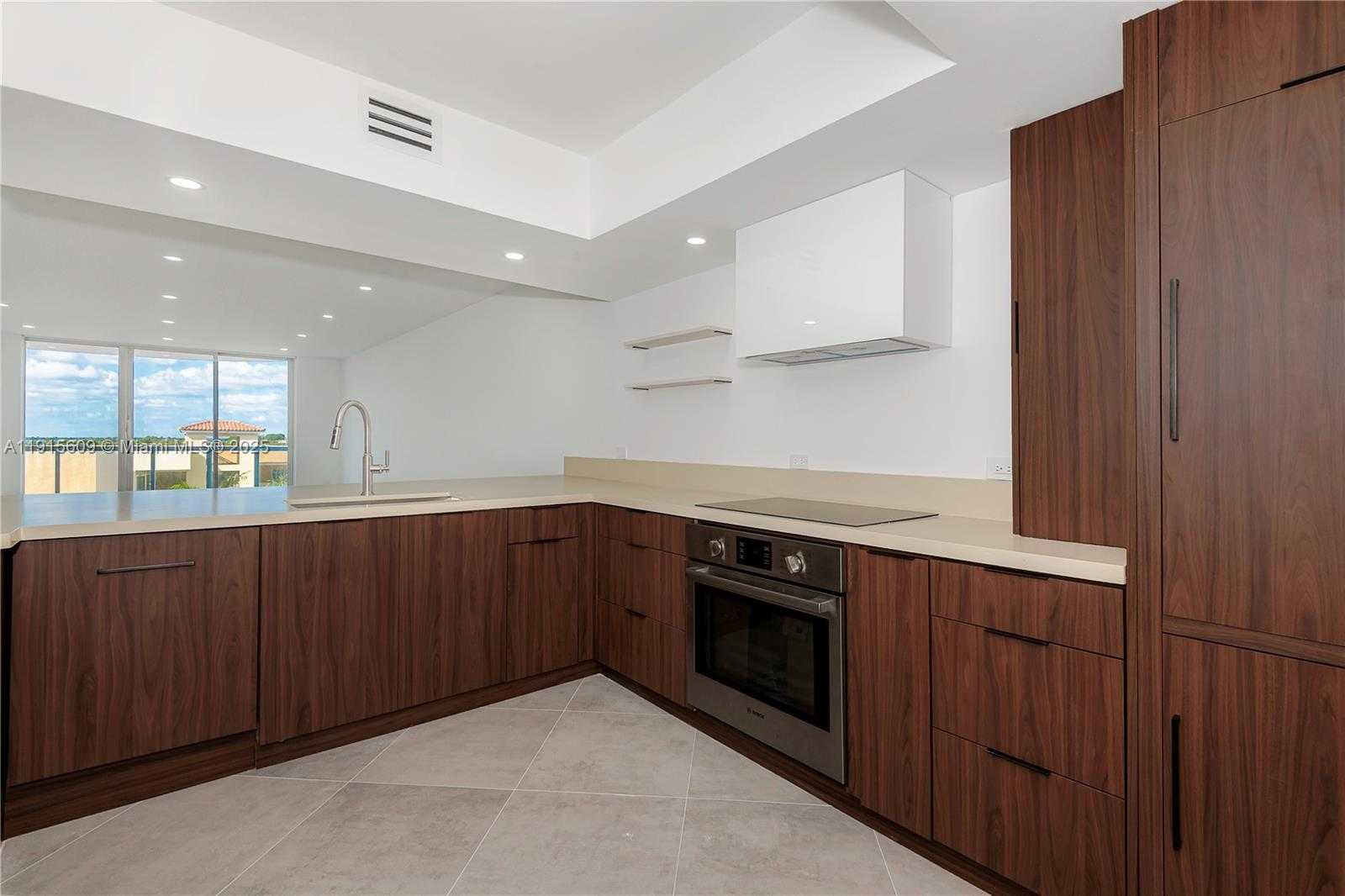 Small Image of 8855 EAST COLLINS AVE #6E, Surfside Number 9