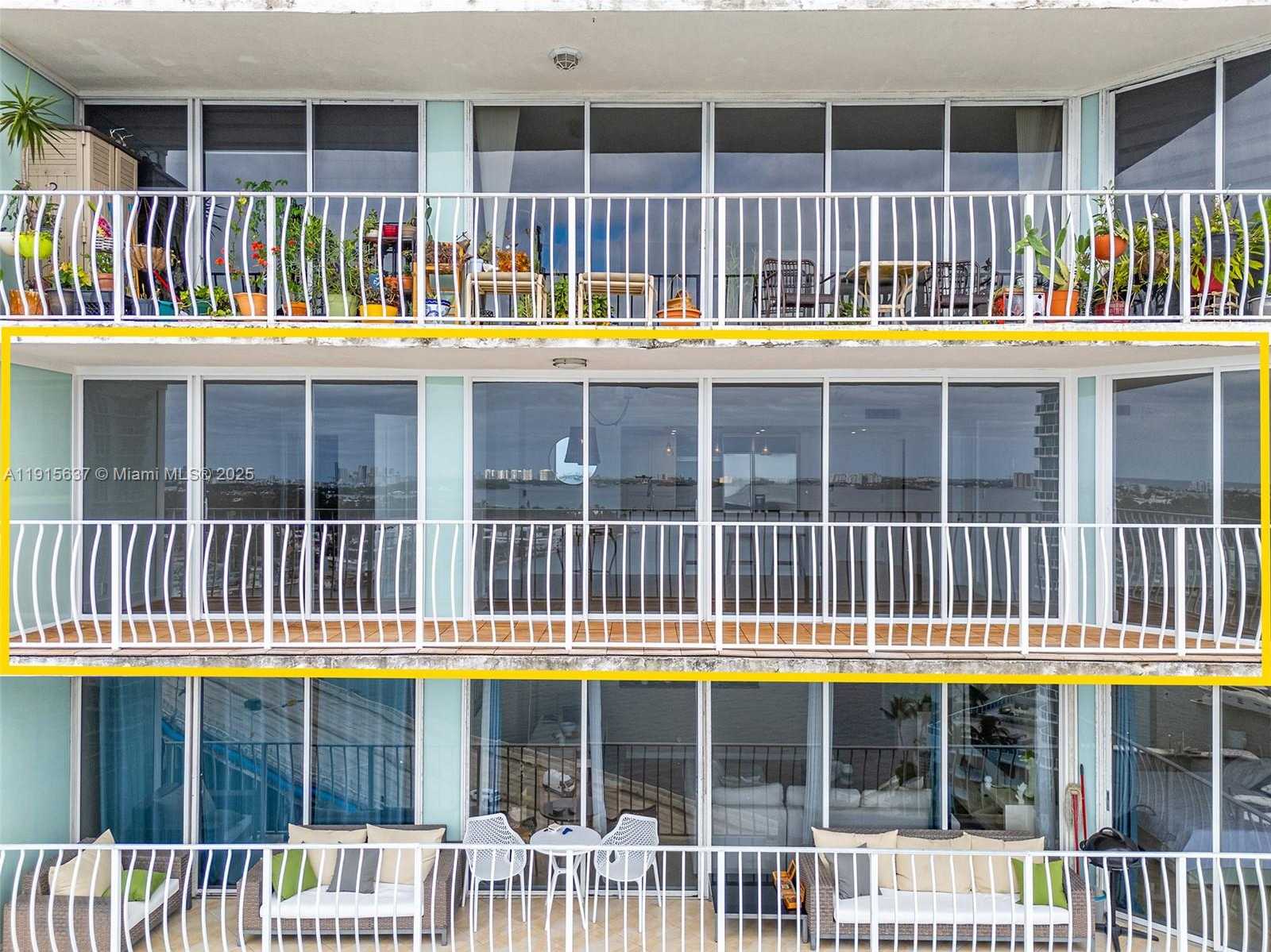 Small Image of 7601 EAST TREASURE DR #1915, North Bay Village Number 12