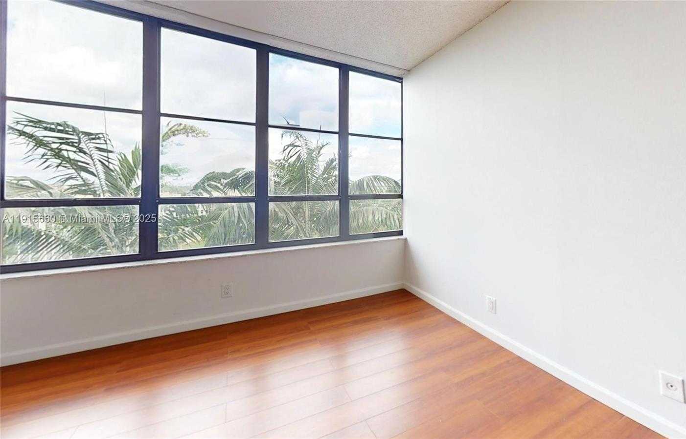 Small Image of 500 THREE ISLANDS BLVD #408, Hallandale Beach Number 12