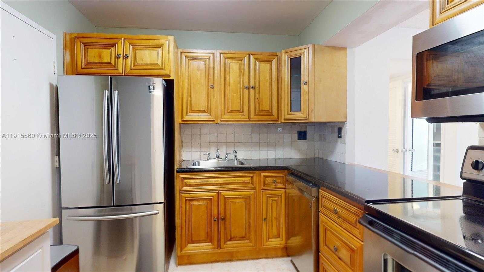 Small Image of 500 THREE ISLANDS BLVD #408, Hallandale Beach Number 9