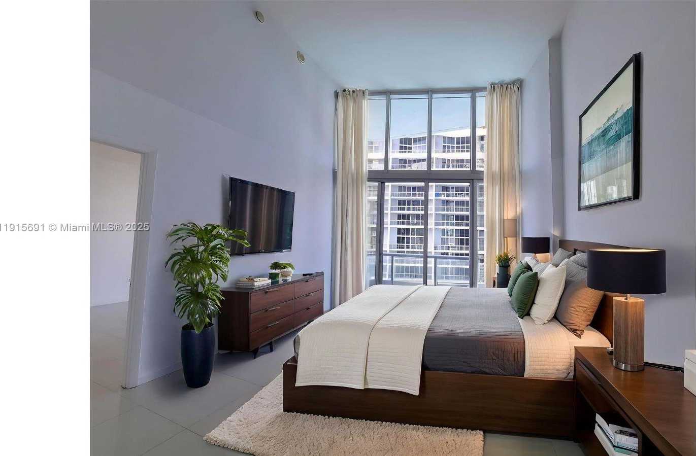 Small Image of 495 BRICKELL AVE #2206, Miami Number 18