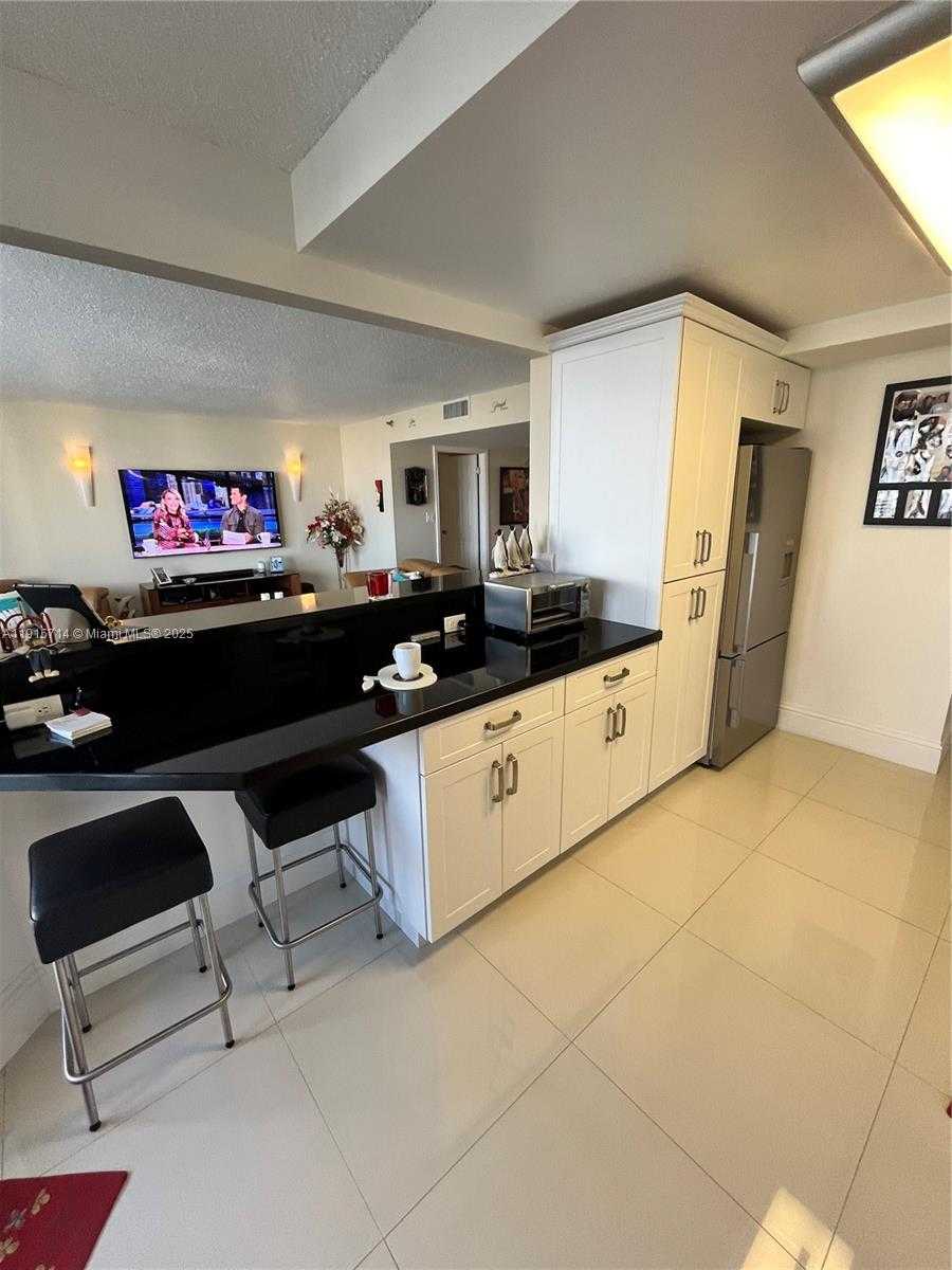 Imagen de Pequeño Objeto