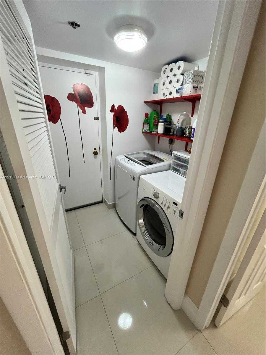 Imagen de Pequeño Objeto