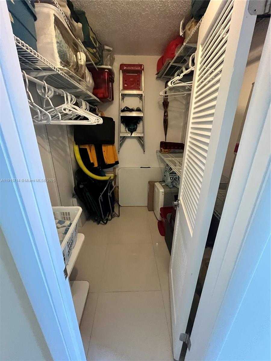 Imagen de Pequeño Objeto