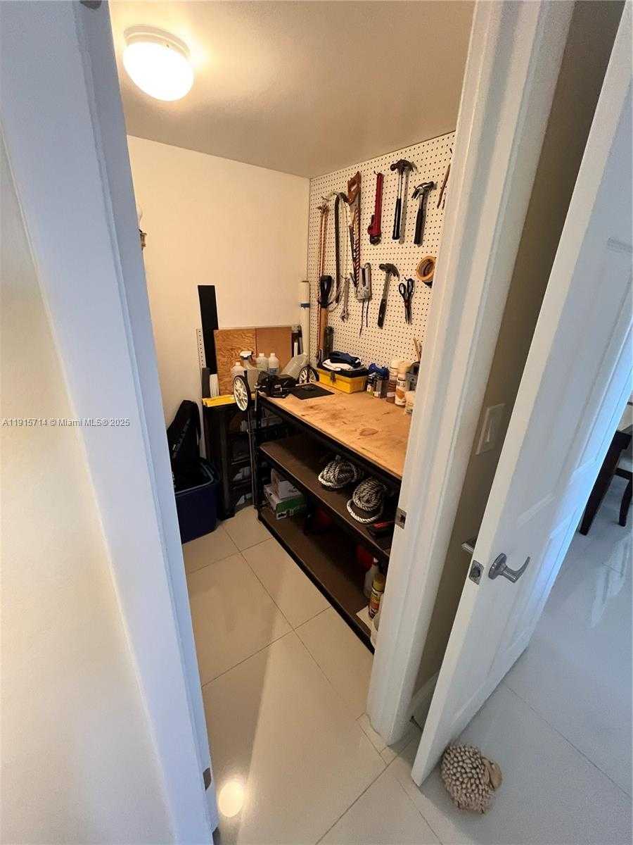 Imagen de Pequeño Objeto