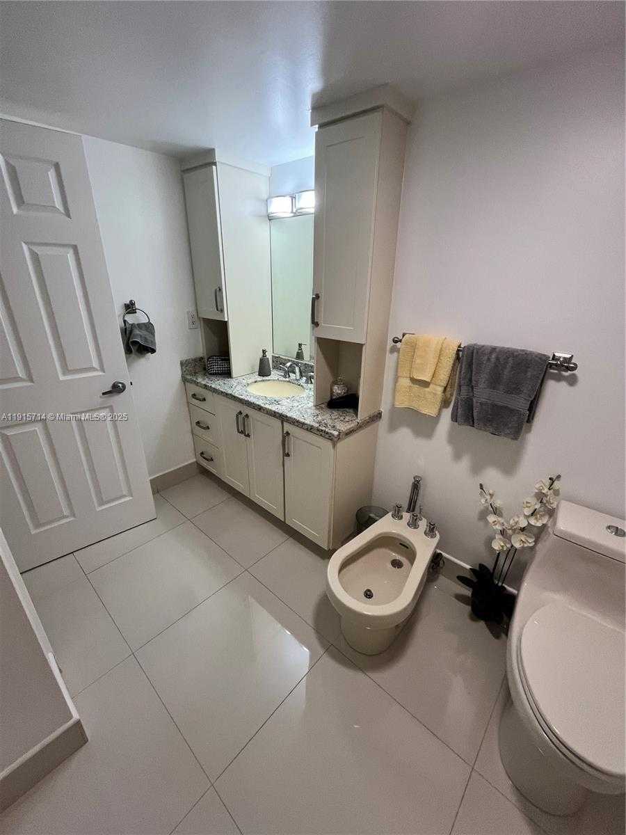 Imagen de Pequeño Objeto