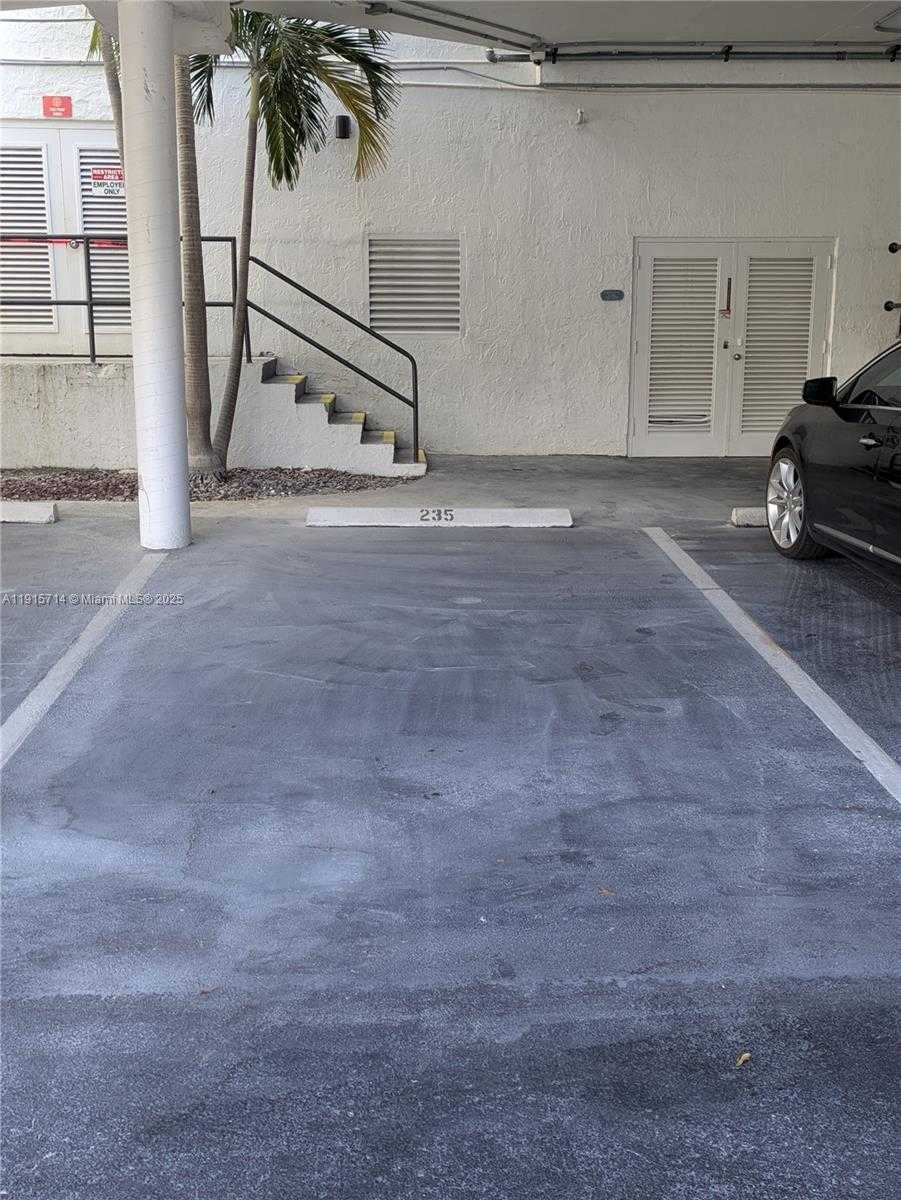 Imagen de Pequeño Objeto