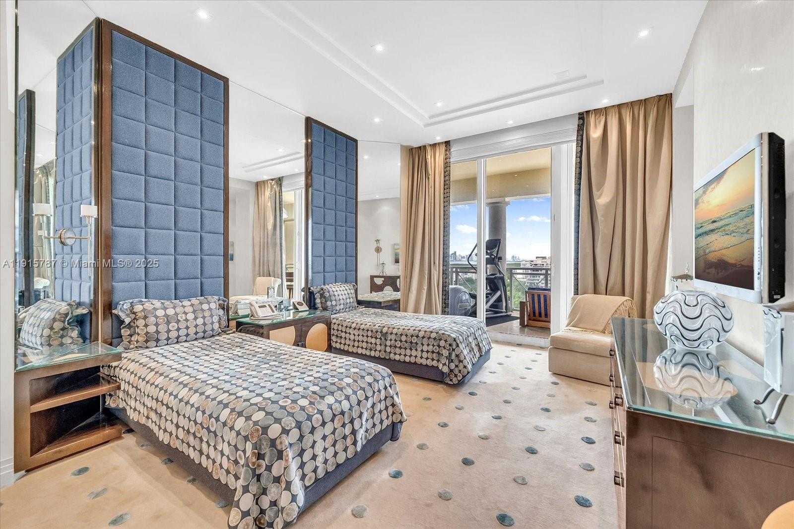 Small Image of Key Biscayne Number 19