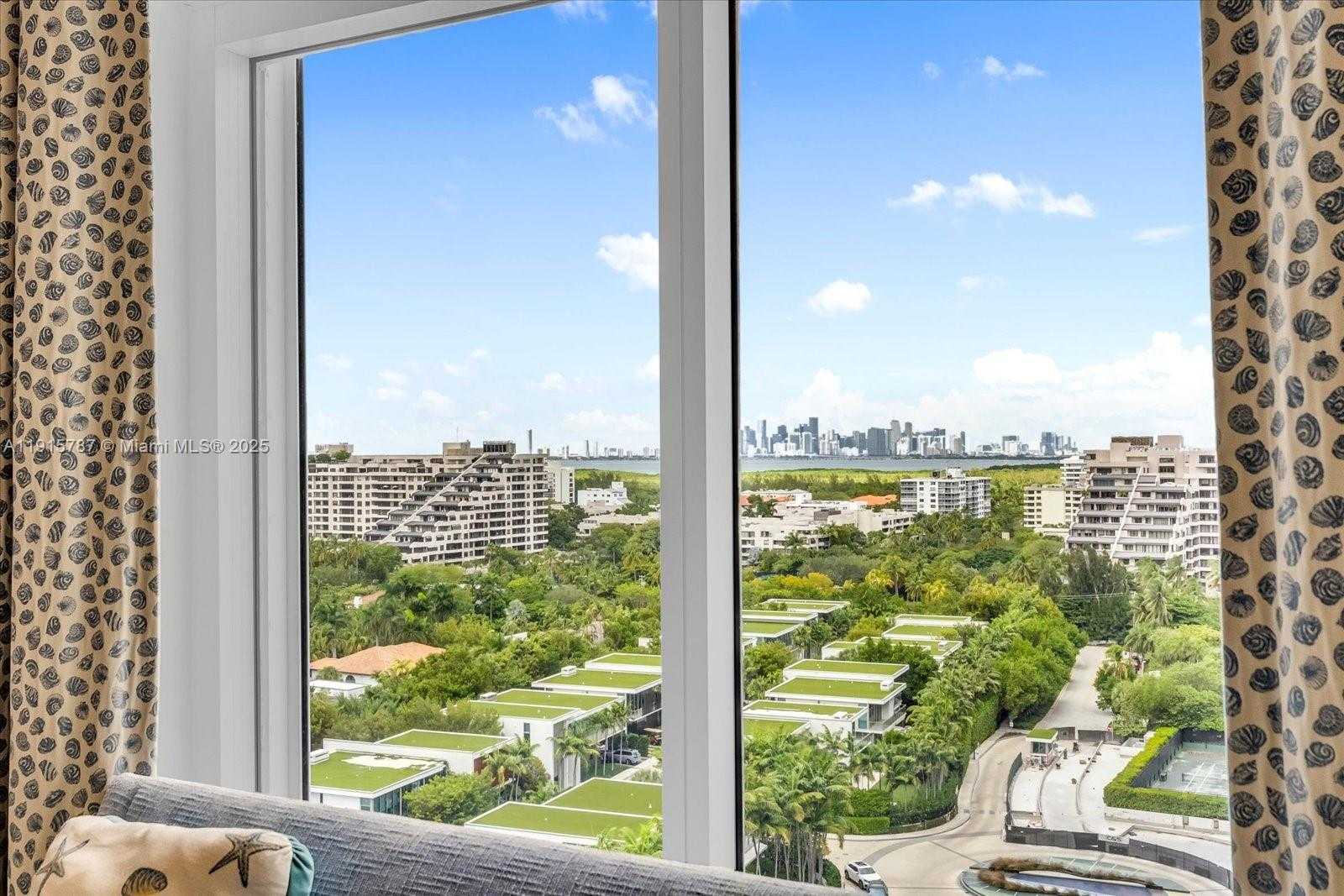 Small Image of Key Biscayne Number 26