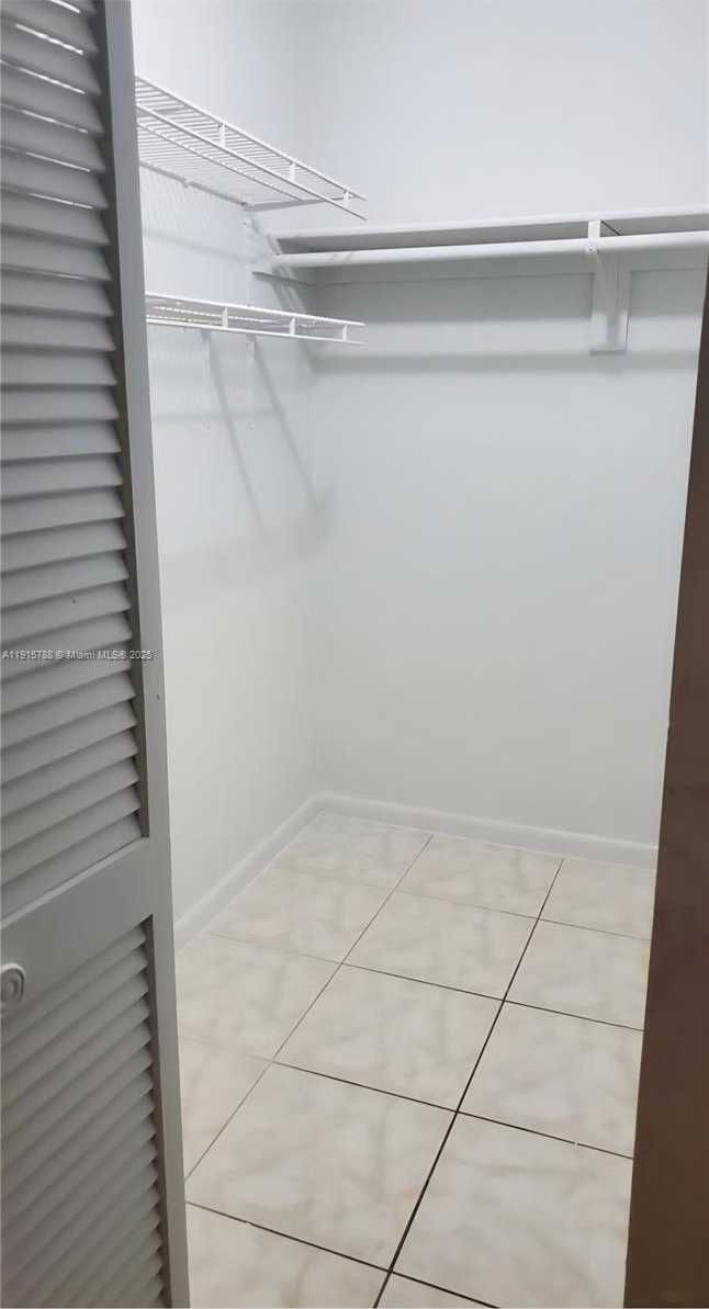 Small Image of 250 180TH DR #510, Sunny Isles Beach Number 14