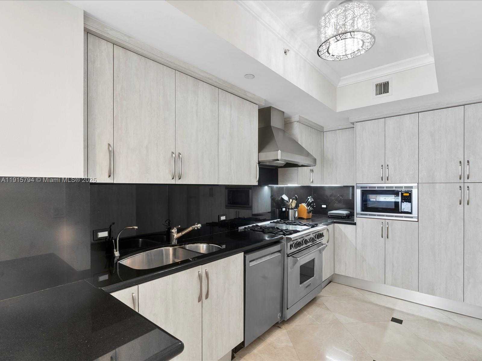 Small Image of 17875 COLLINS AVE #3305, Sunny Isles Beach Number 9