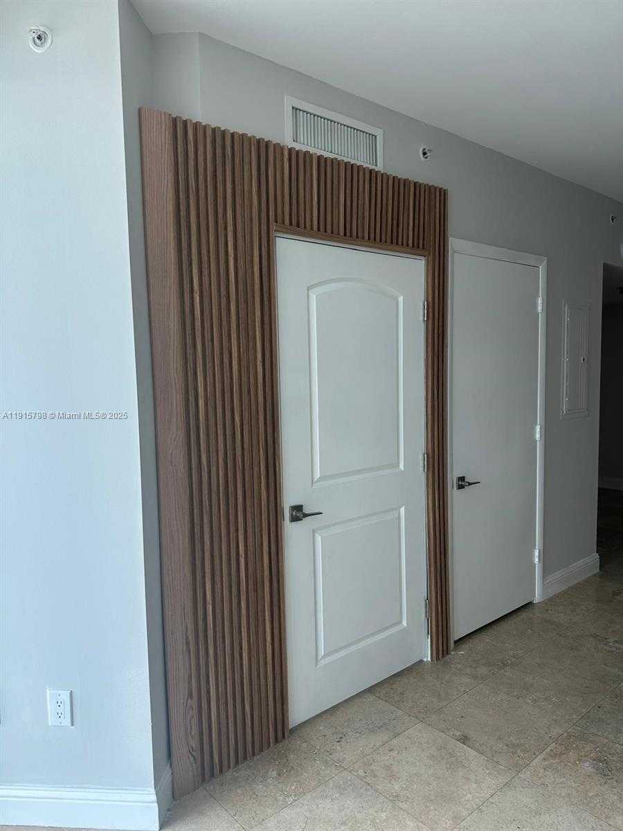 Small Image of 350 SOUTH MIAMI AVE #1709, Miami Number 3