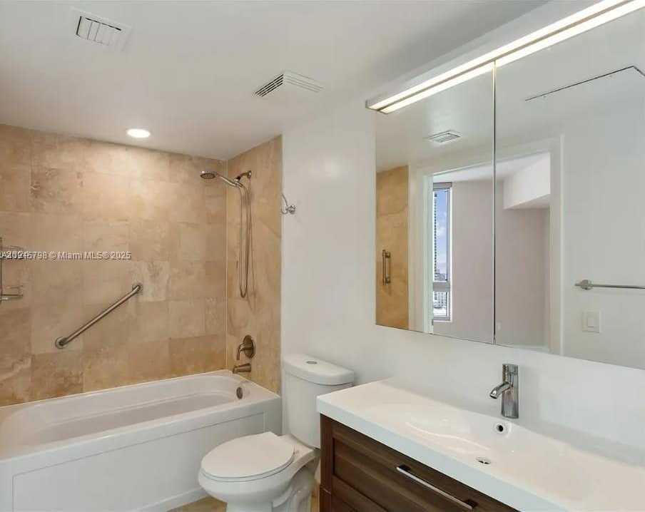 Small Image of 350 SOUTH MIAMI AVE #1709, Miami Number 4