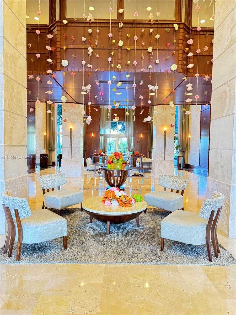 Small Image of 19501 WEST COUNTRY CLUB DR #2310, Aventura Number 4