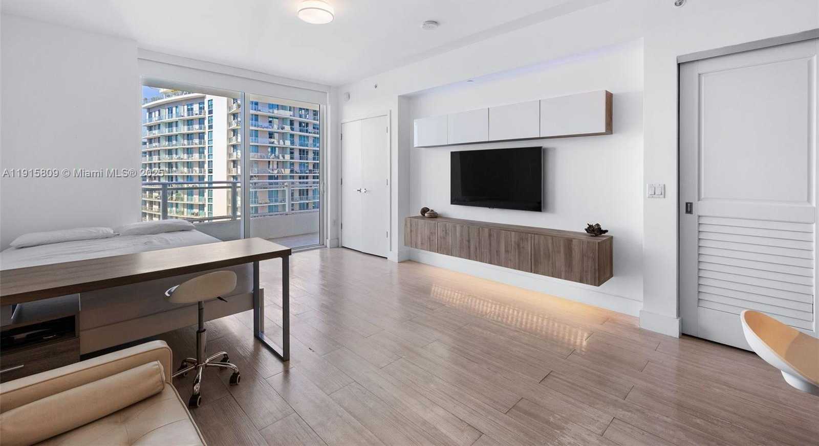 Small Image of 1080 BRICKELL AVE #3705, Miami Number 12