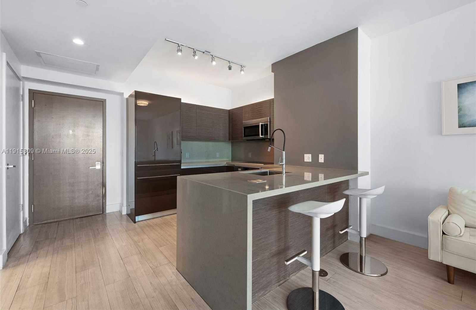 Small Image of 1080 BRICKELL AVE #3705, Miami Number 15