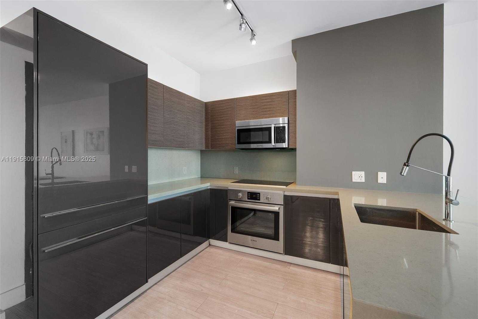 Small Image of 1080 BRICKELL AVE #3705, Miami Number 17