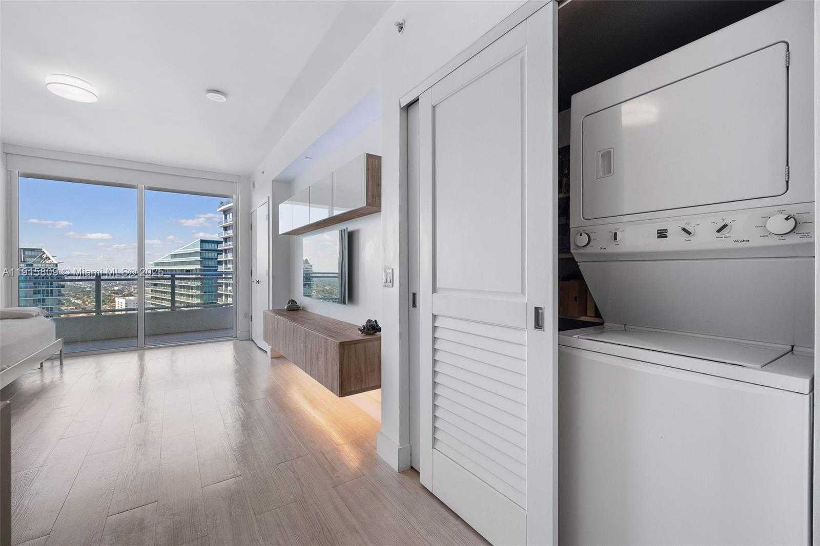 Small Image of 1080 BRICKELL AVE #3705, Miami Number 21