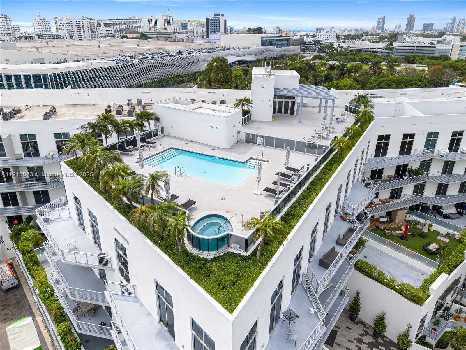 Small Image of 2001 MERIDIAN AVE #515, Miami Beach Number 22