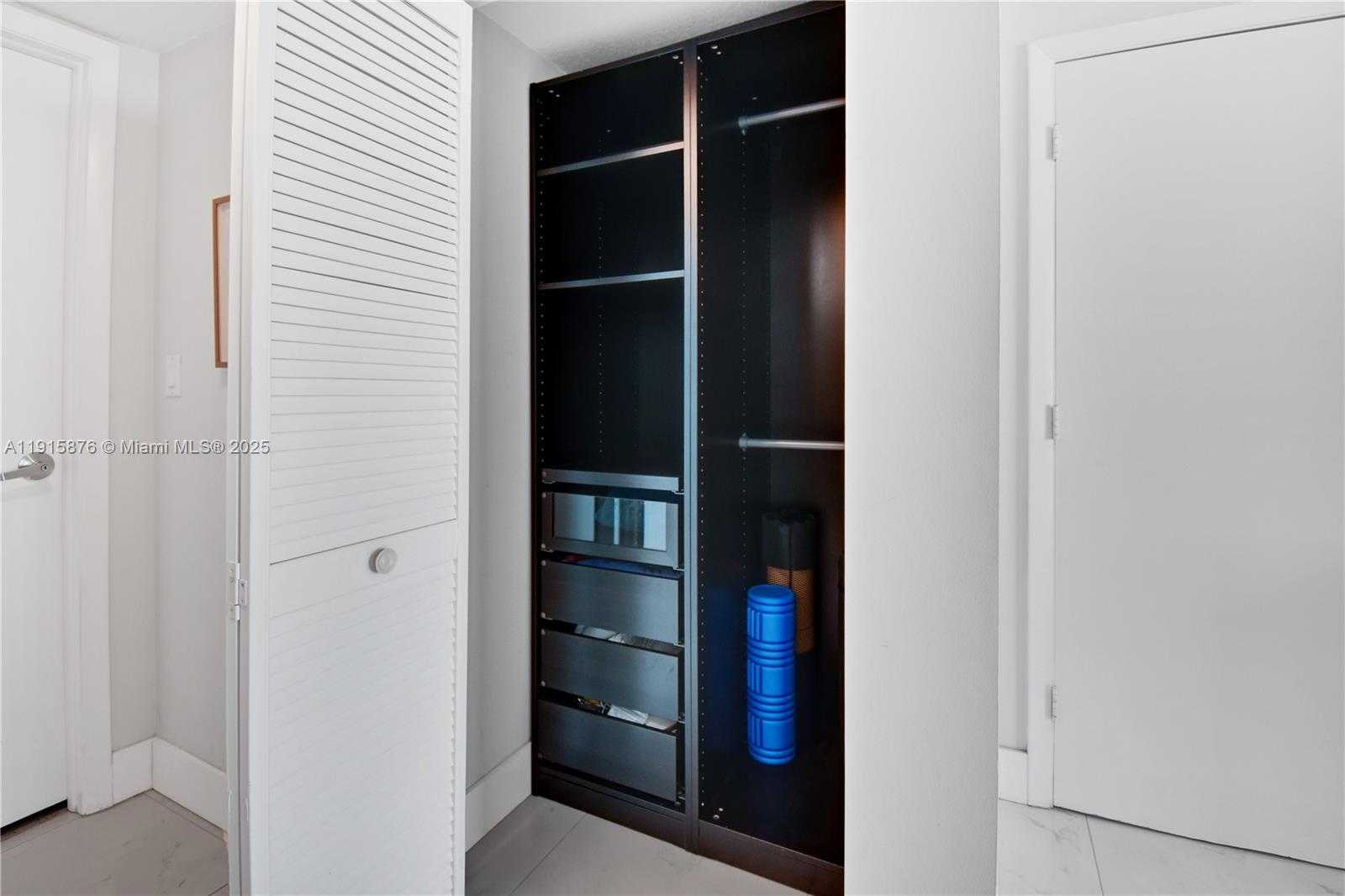 Small Image of 1800 NORTH BAYSHORE DR #4106, Miami Number 16