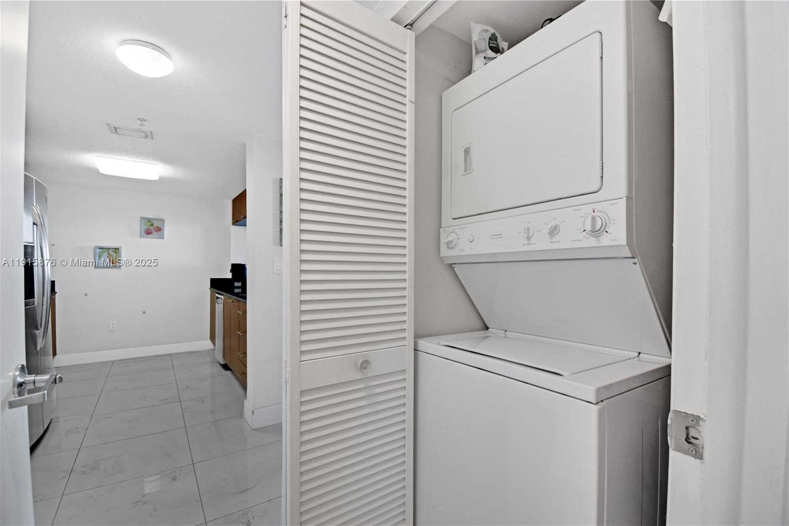 Small Image of 1800 NORTH BAYSHORE DR #4106, Miami Number 19