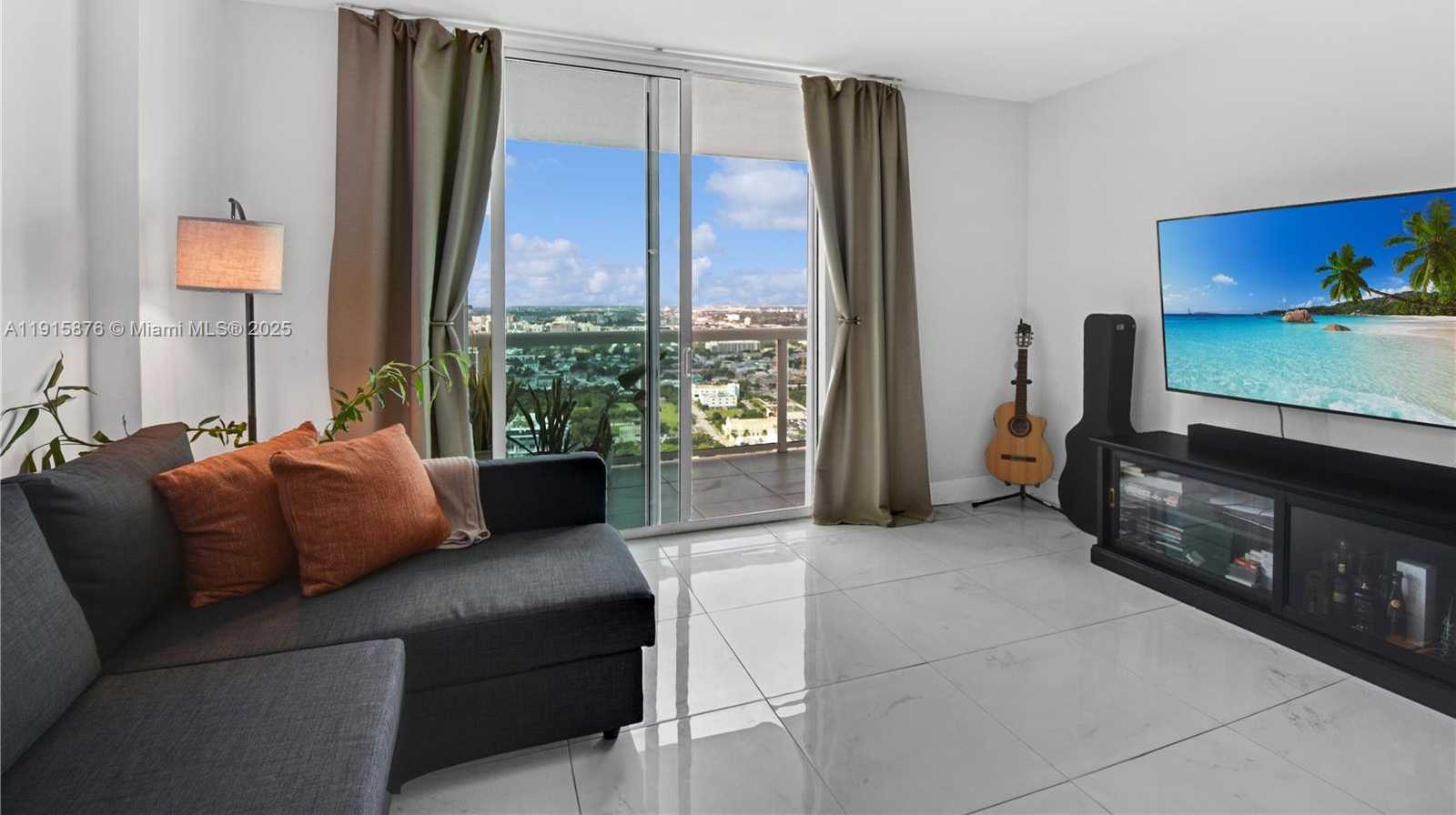 Small Image of 1800 NORTH BAYSHORE DR #4106, Miami Number 2