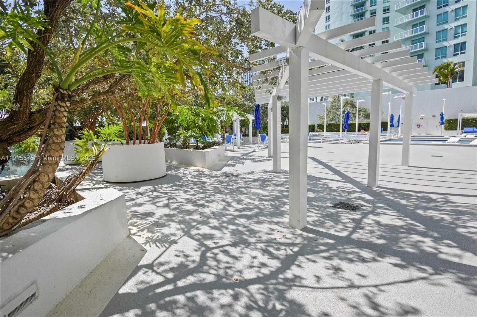 Small Image of 1800 NORTH BAYSHORE DR #4106, Miami Number 27