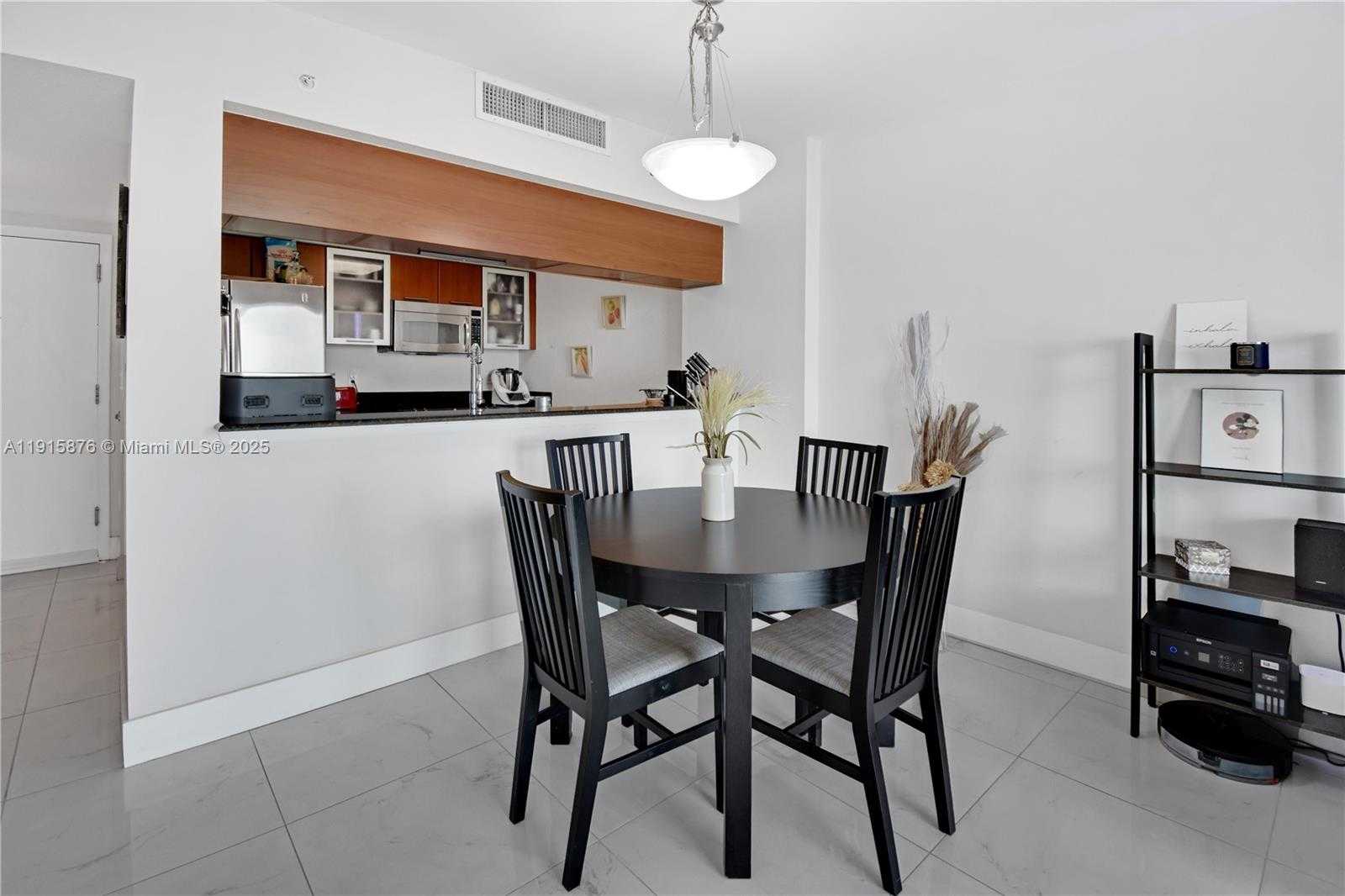 Small Image of 1800 NORTH BAYSHORE DR #4106, Miami Number 6