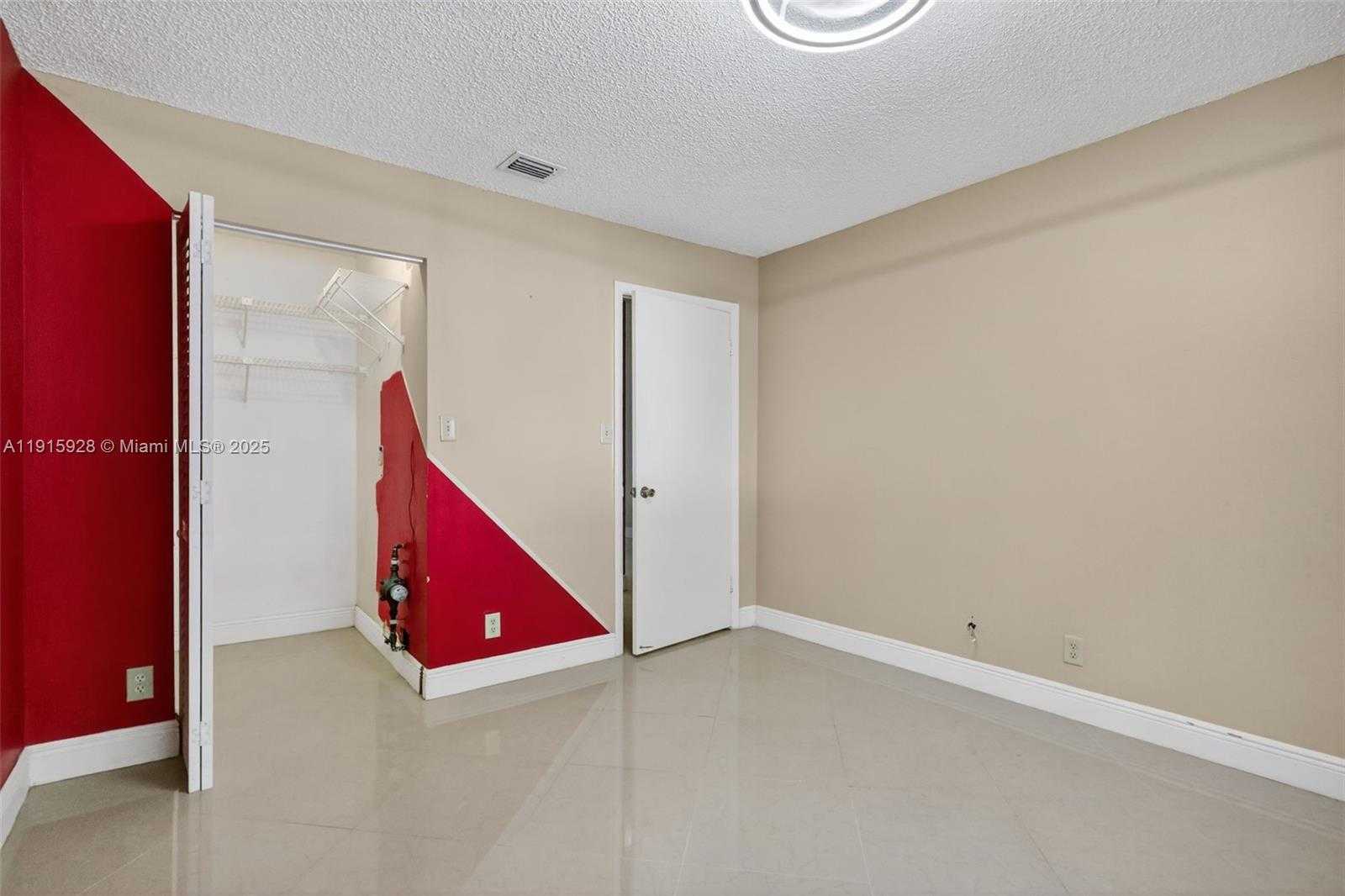 Small Image of 9407 SOUTH WEST 138TH PL #9407, Miami Number 21