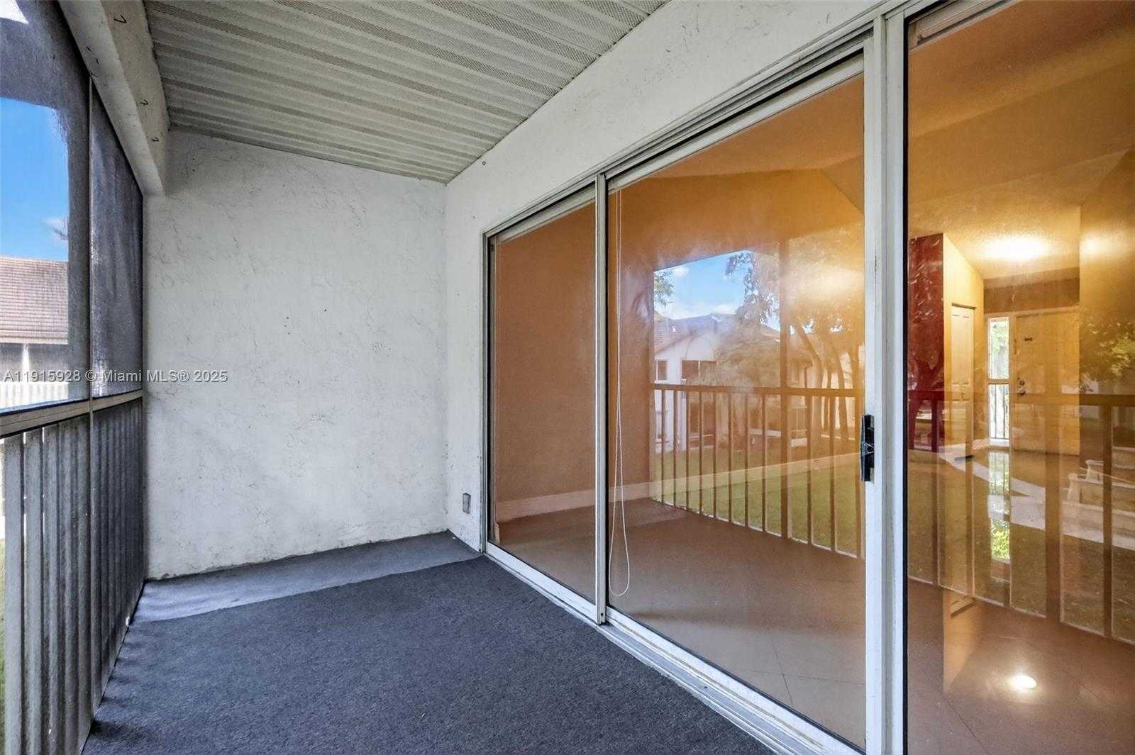 Small Image of 9407 SOUTH WEST 138TH PL #9407, Miami Number 25