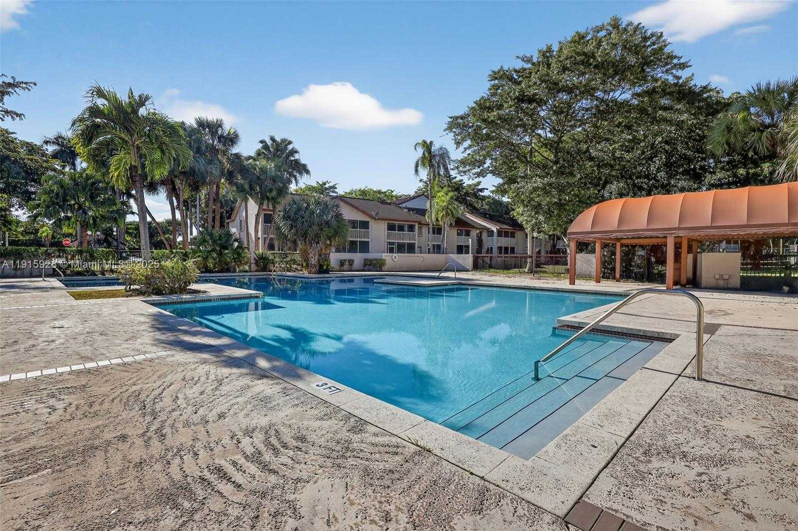 Small Image of 9407 SOUTH WEST 138TH PL #9407, Miami Number 33