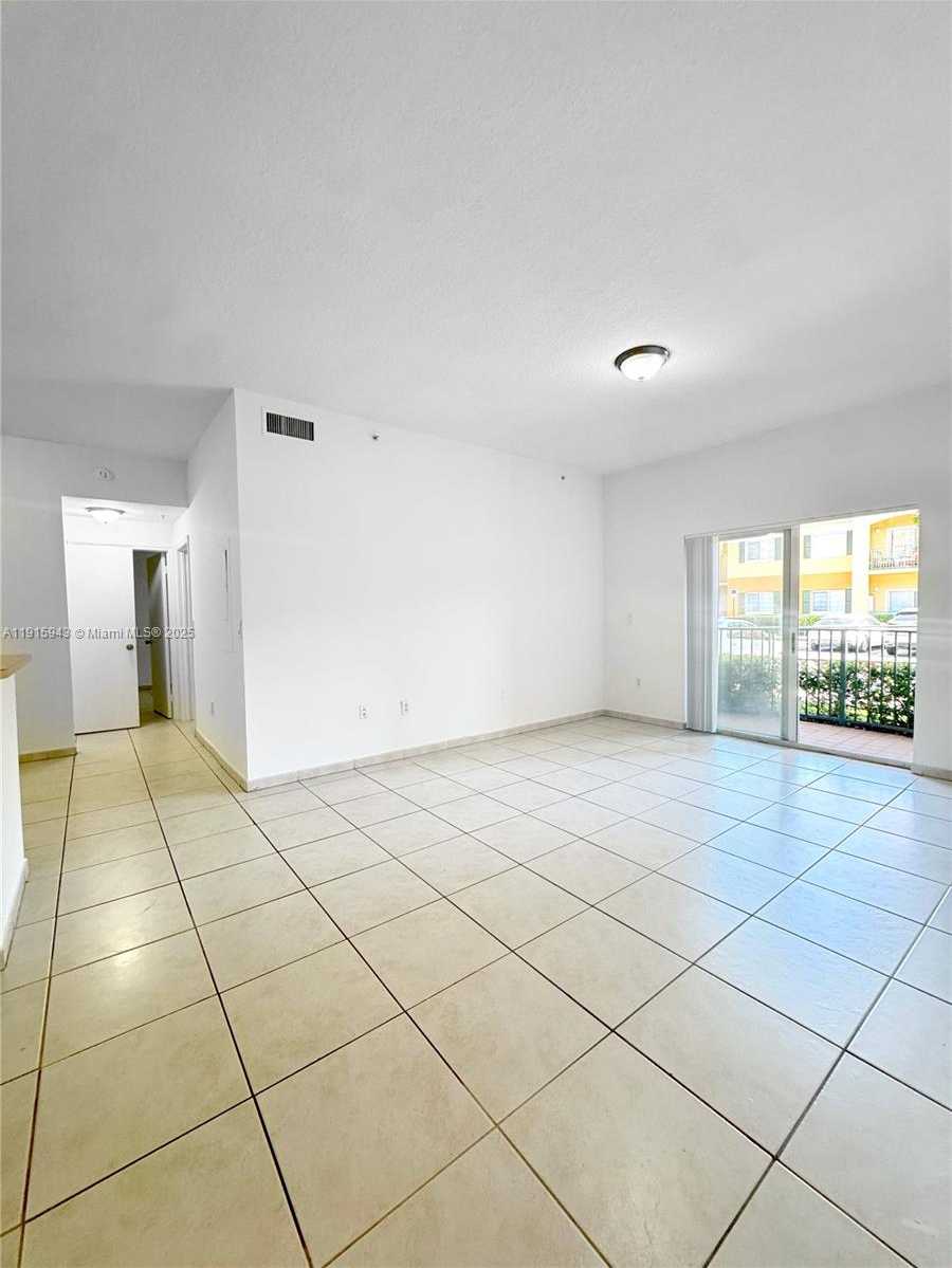 Small Image of 7280 NORTH WEST 114TH AVE #101-8, Doral Number 4