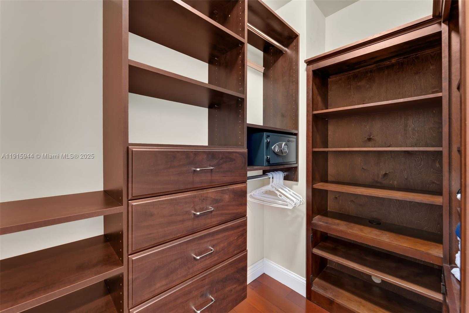 Small Image of 1945 SOUTH OCEAN DR #604, Hallandale Beach Number 11