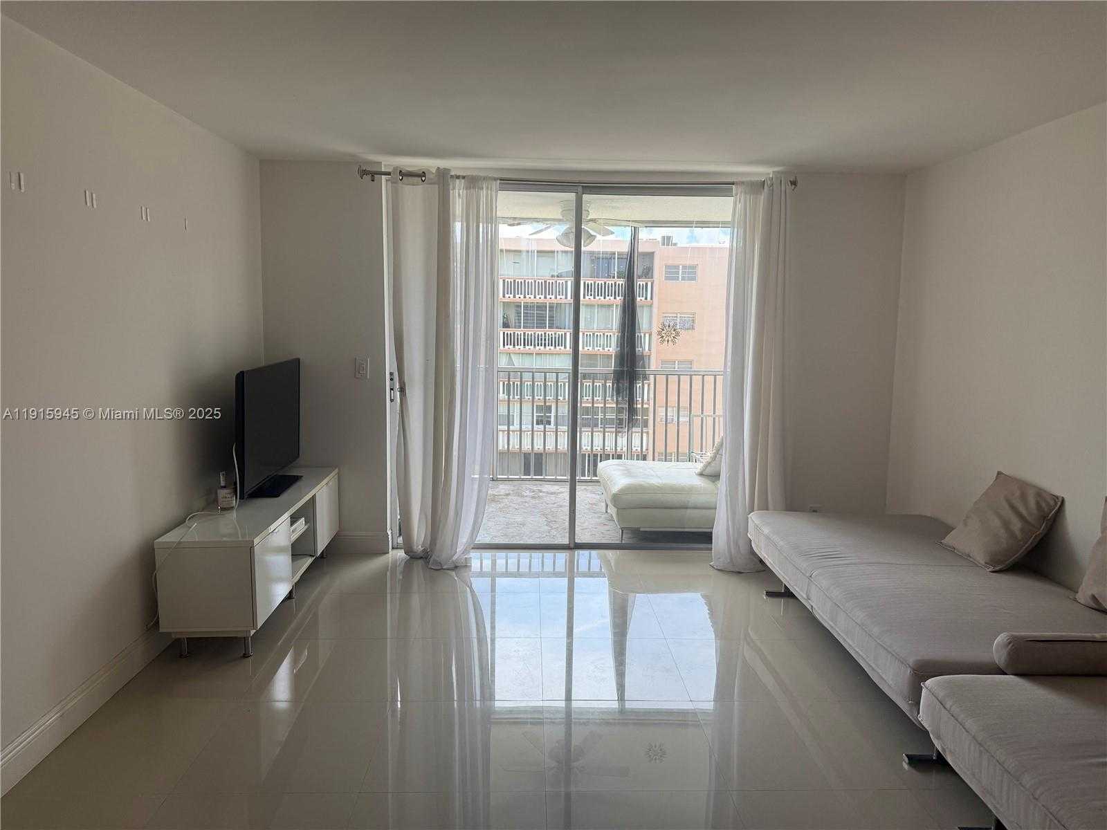 Small Image of 319 NORTH EAST 14TH AVE #603, Hallandale Beach Number 3