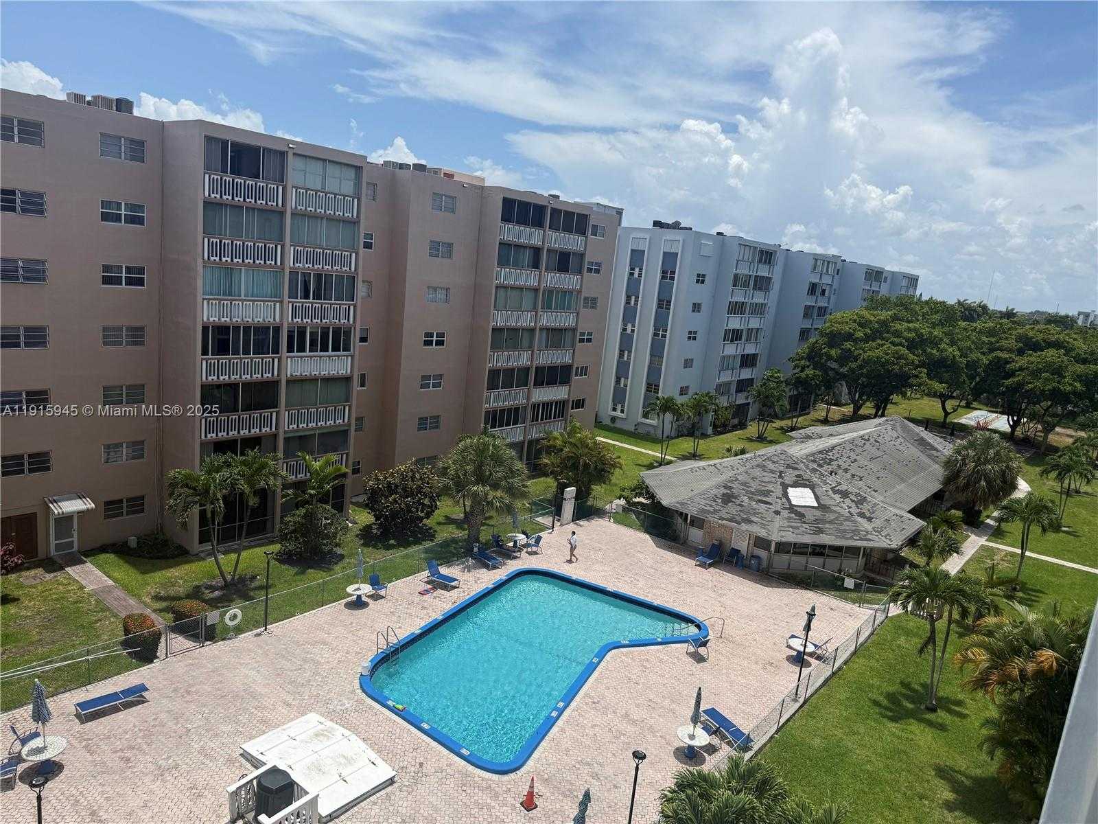Small Image of 319 NORTH EAST 14TH AVE #603, Hallandale Beach Number 9
