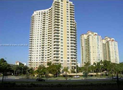 Small Image of 19501 WEST COUNTRY CLUB DR #PH-06, Aventura Number 3