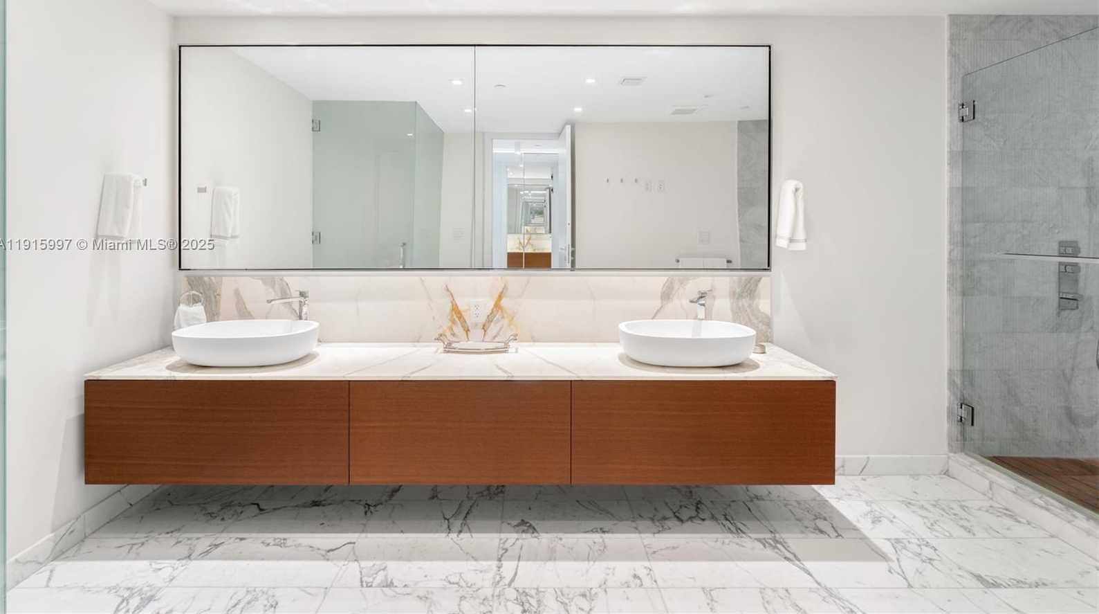Small Image of 10201 COLLINS AVE #1803, Bal Harbour Number 22