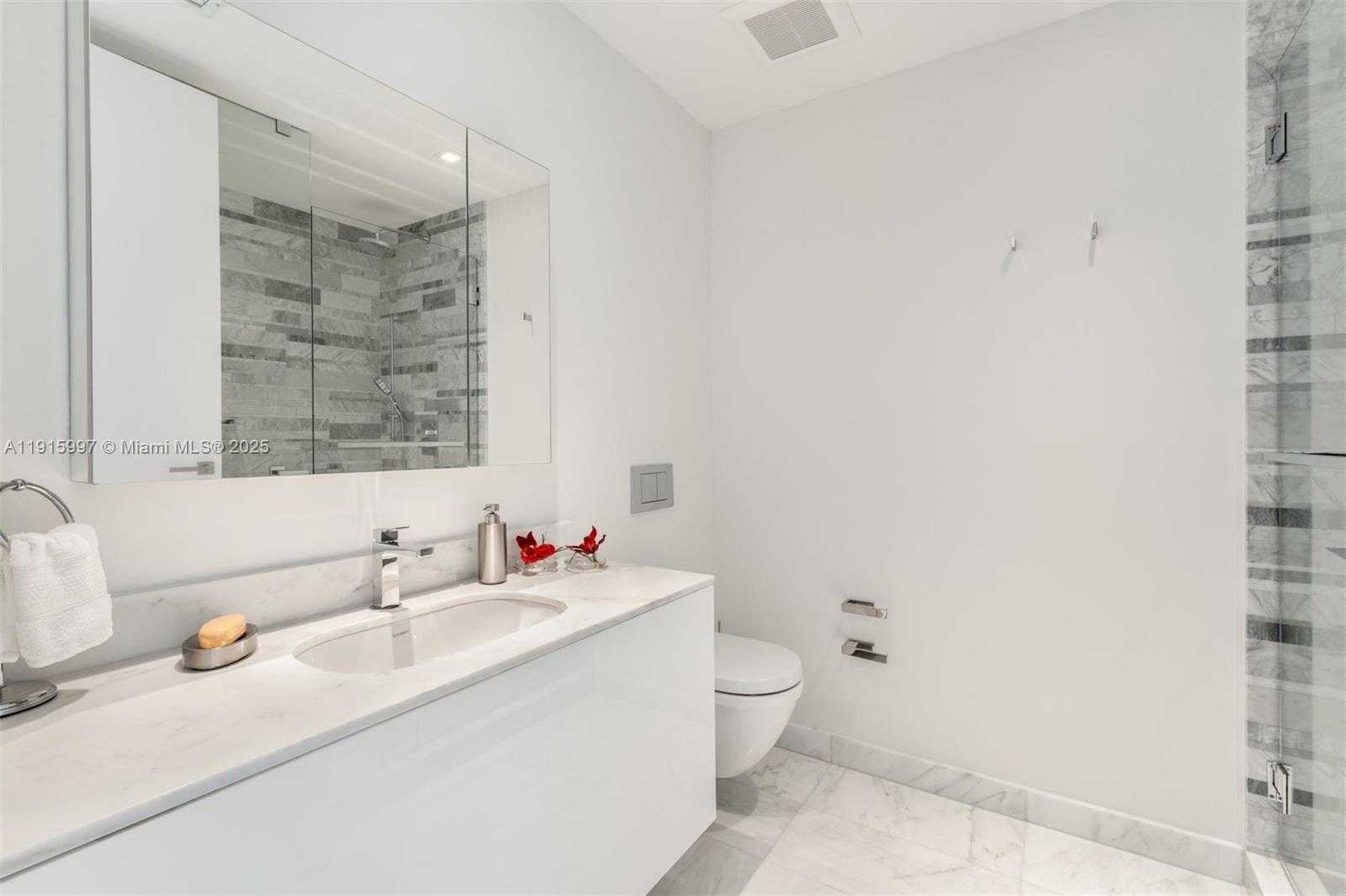 Small Image of 10201 COLLINS AVE #1803, Bal Harbour Number 35