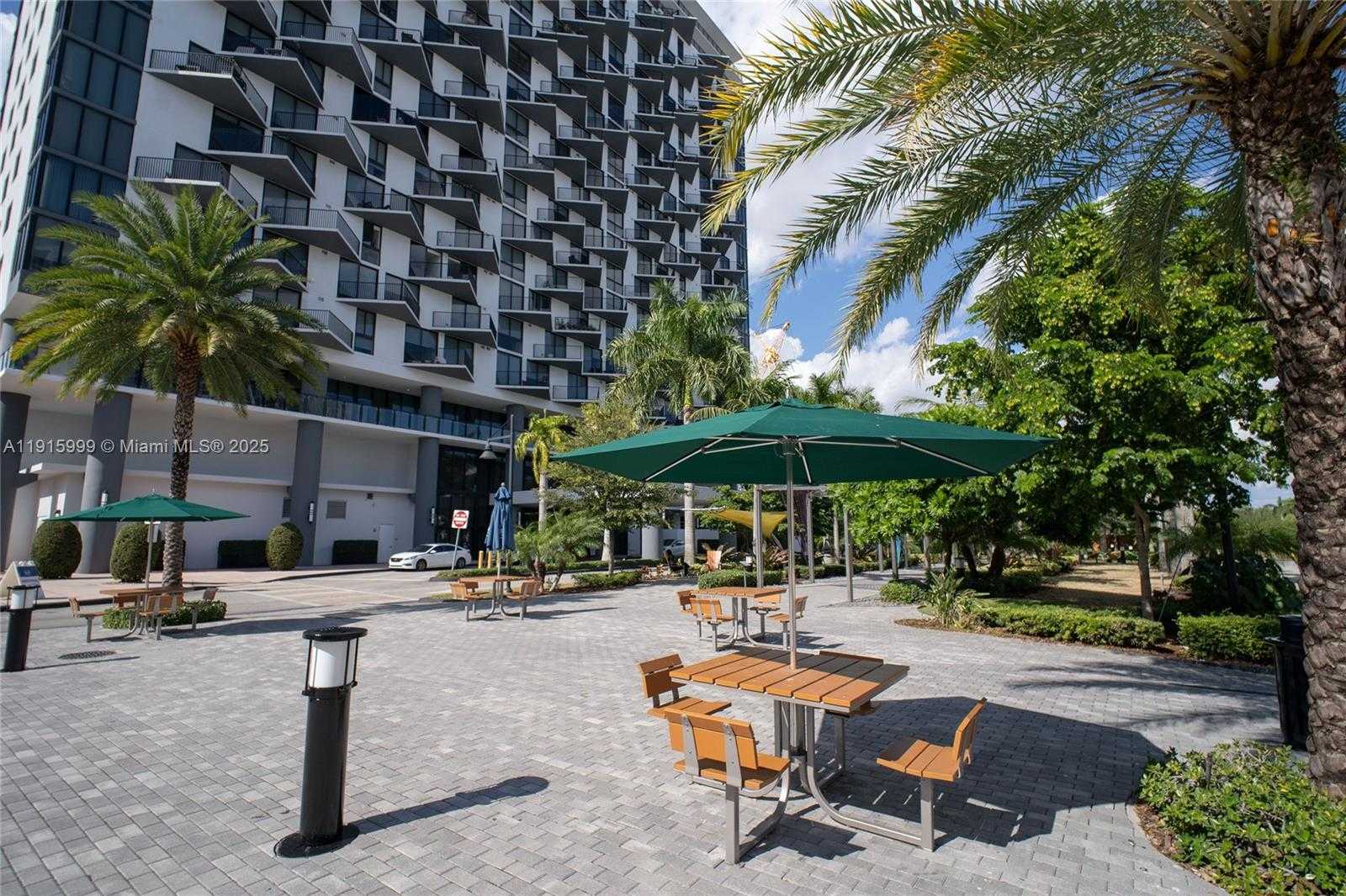 Imagen de Pequeño Objeto