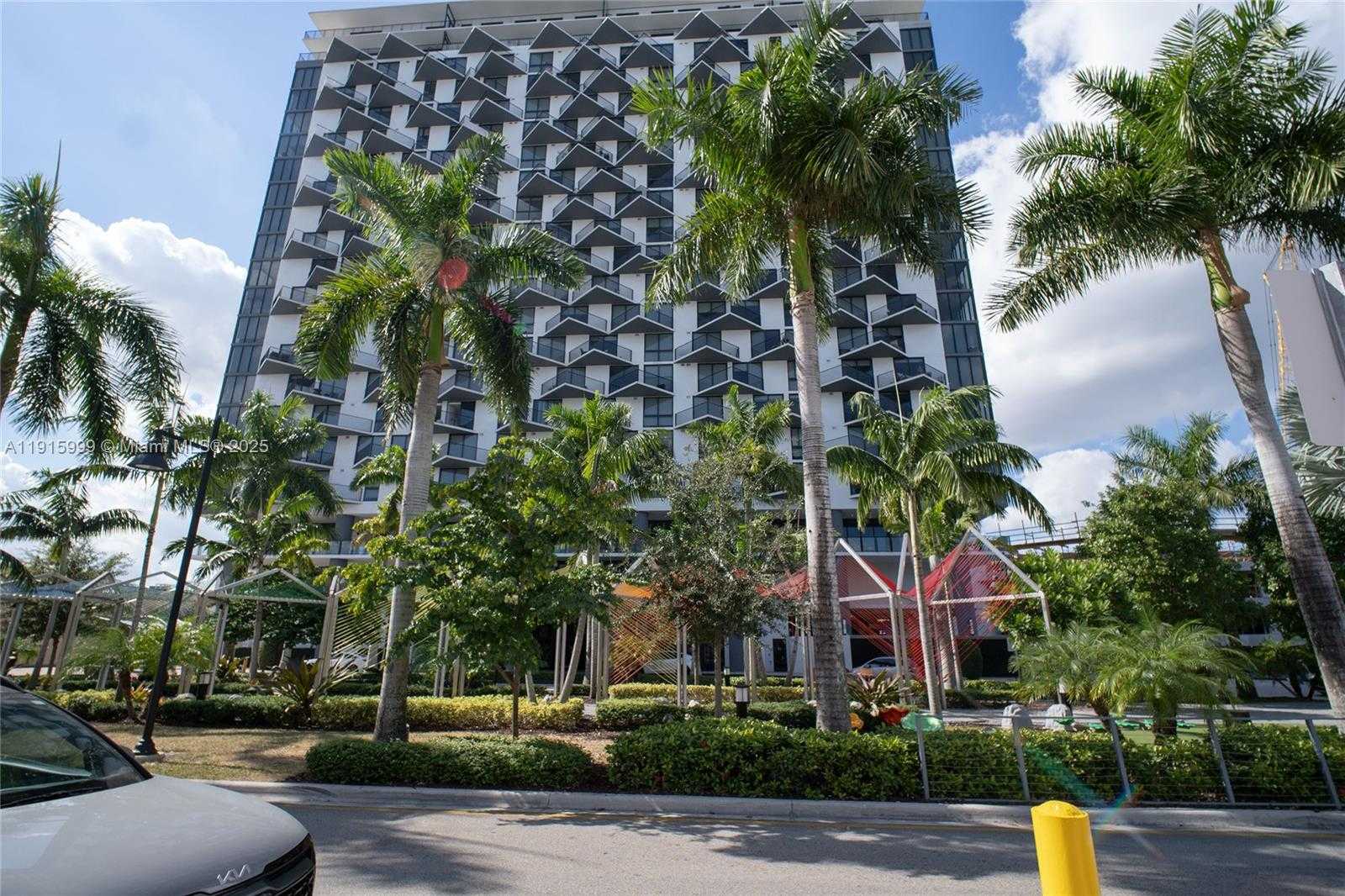 Imagen de Pequeño Objeto