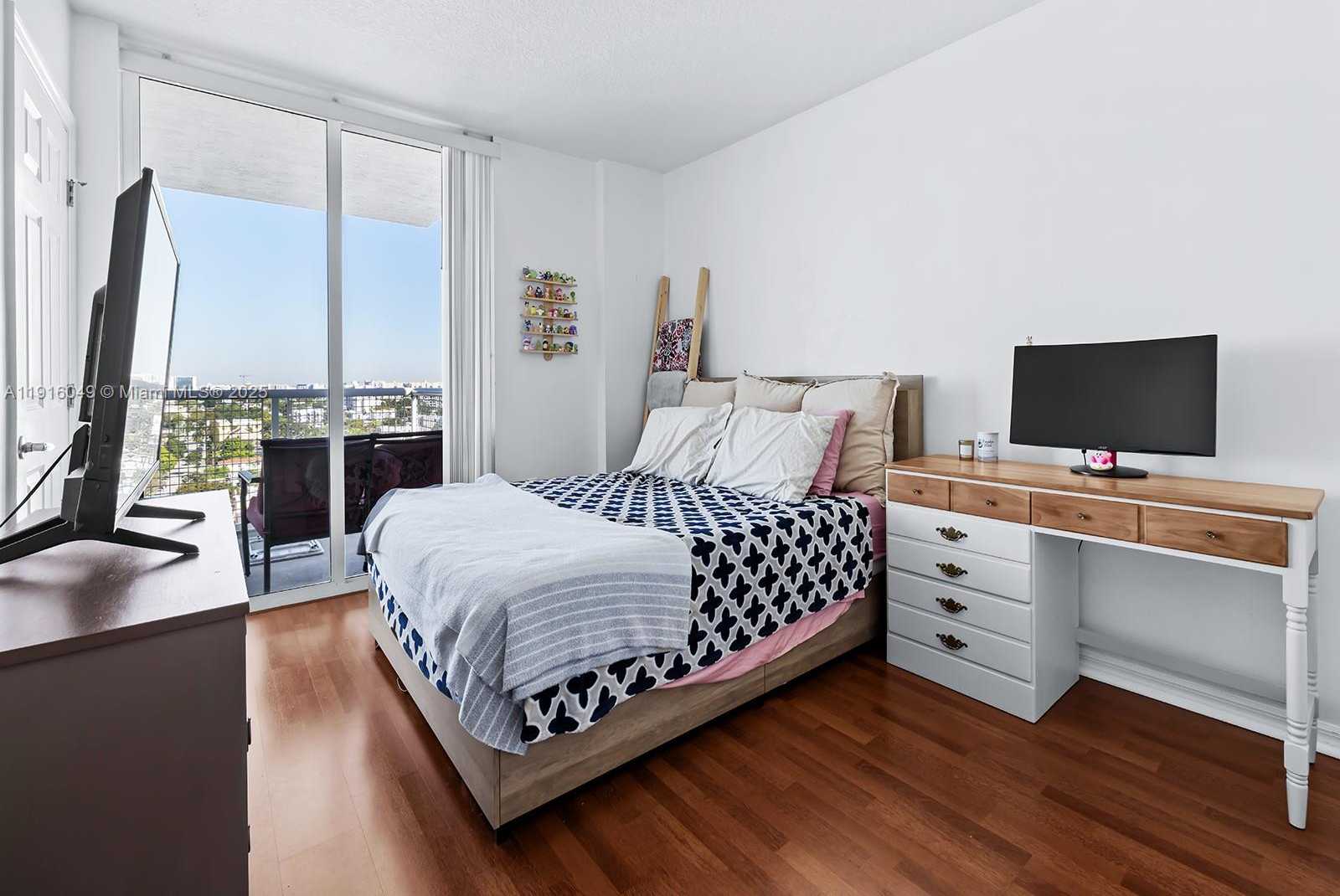 Small Image of 900 SOUTH WEST 8TH ST #1208, Miami Number 13