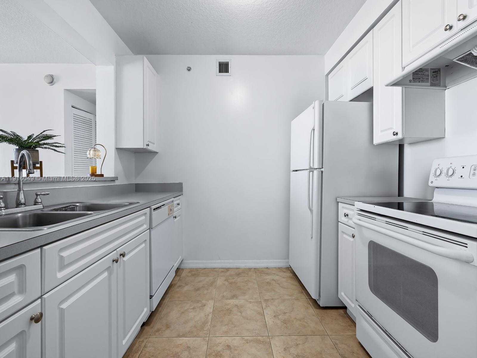 Small Image of 900 SOUTH WEST 8TH ST #1208, Miami Number 8