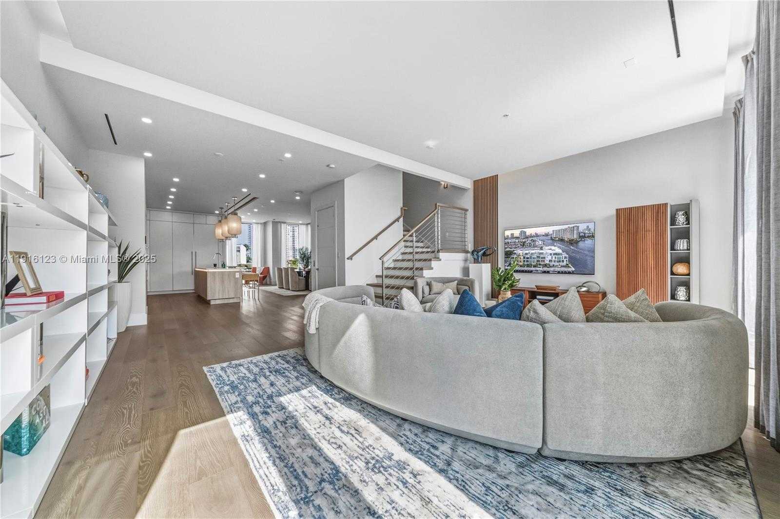 Small Image of 4098 NORTH EAST 167 ST #9, North Miami Beach Number 13